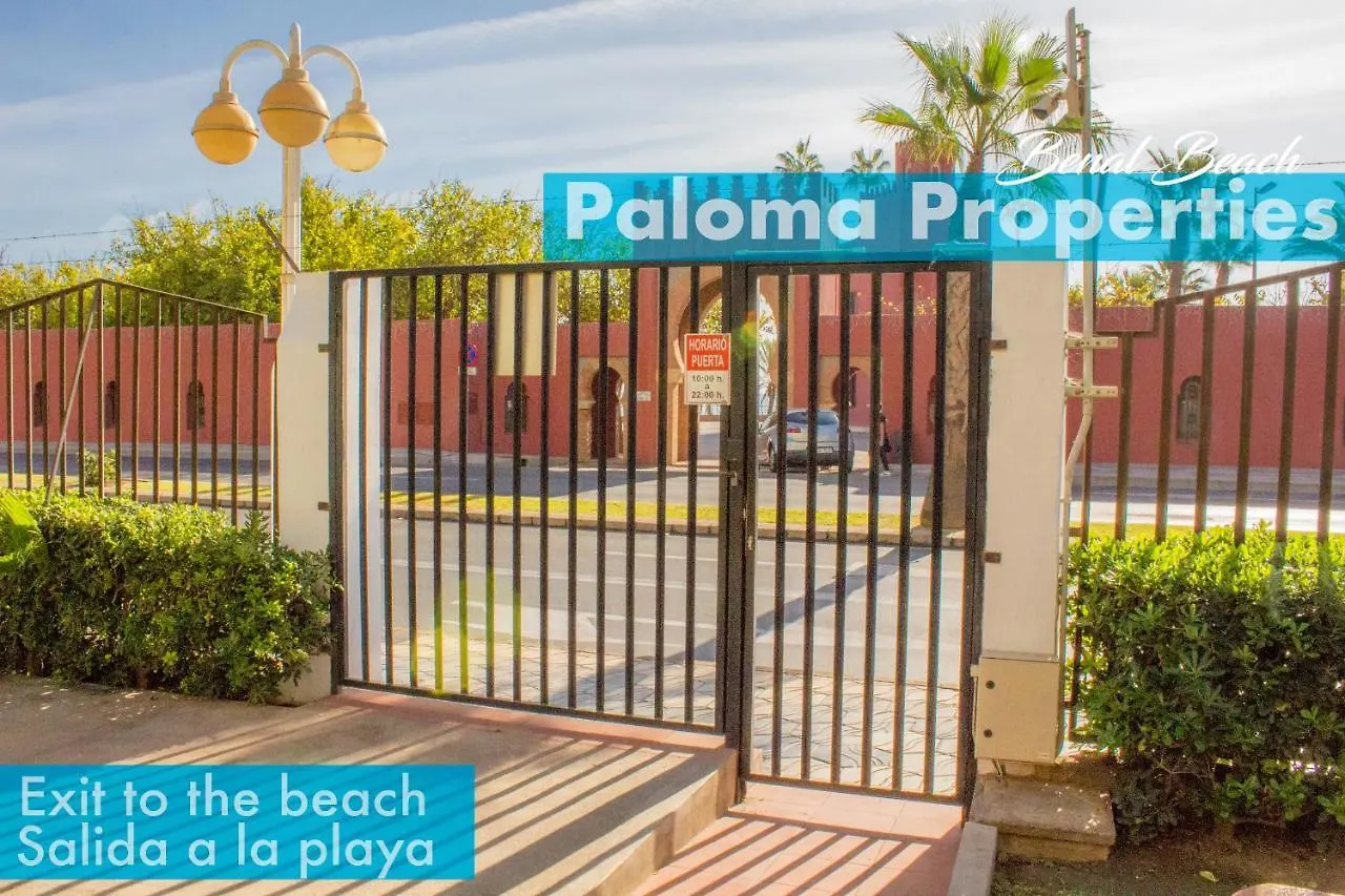 Apartamento Benal beach suite II, estudio con parque acuático y vistas al mar. Benalmádena
