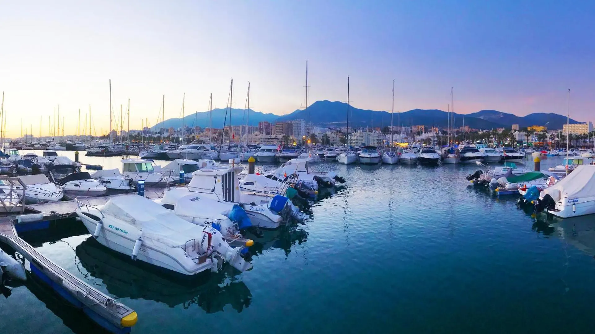 公寓 Benal Beach Suite Ii, Estudio Con Parque Acuatico Y Vistas Al Mar. 贝纳尔马德纳 西班牙
