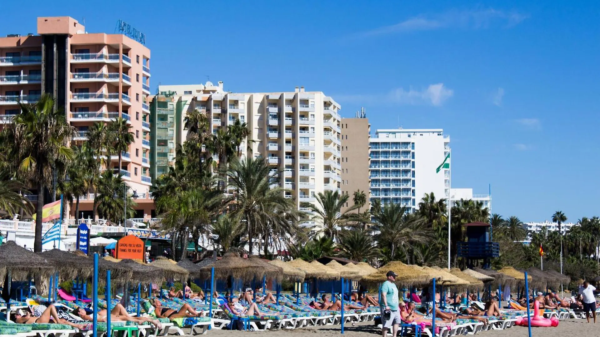 Benal Beach Suite Ii, Estudio Con Parque Acuatico Y Vistas Al Mar. 贝纳尔马德纳 公寓