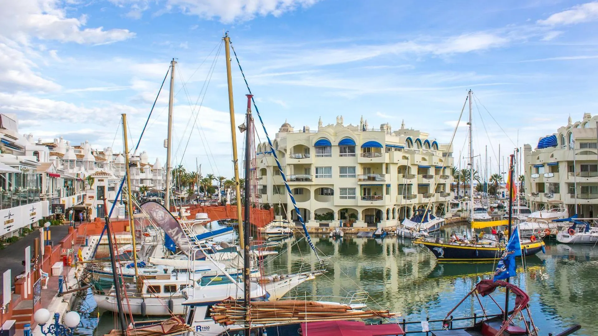 Apartament Benal Beach Suite Ii, Estudio Con Parque Acuatico Y Vistas Al Mar. Benalmádena